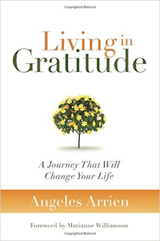 Living in Gratitude: Mastering the Art of Giving Thanks Every Day, A Month-by-Month Guide